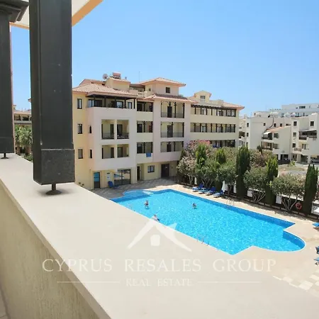 아파트 Queens Gardens By The Sea, Pool And Mall 파포스