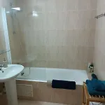 Queens Gardens By The Sea, Pool And Mall Appartement *