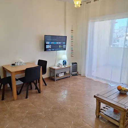 דירה Queens Gardens By The Sea, Pool And Mall