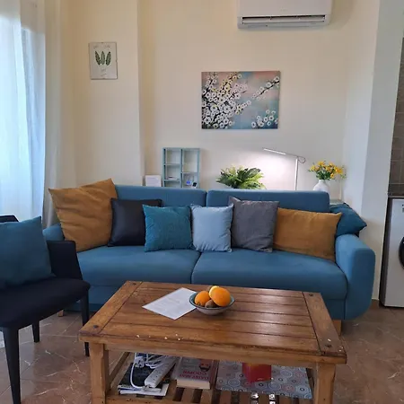 Apartment Queens Gardens By The Sea, Pool And Mall *