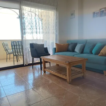 Apartment Queens Gardens By The Sea, Pool And Mall Paphos