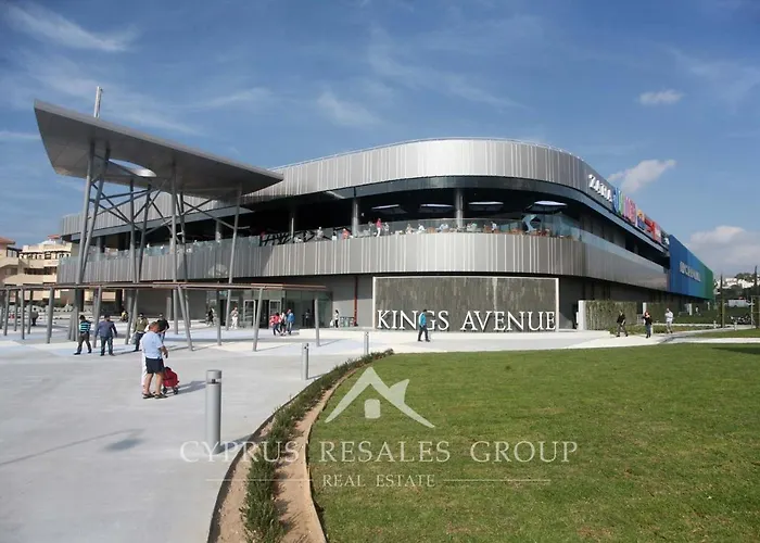 Διαμέρισμα Queens Gardens By The Sea, Pool And Mall Πάφος