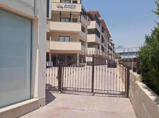 Apartmán Queens Gardens By The Sea, Pool And Mall *